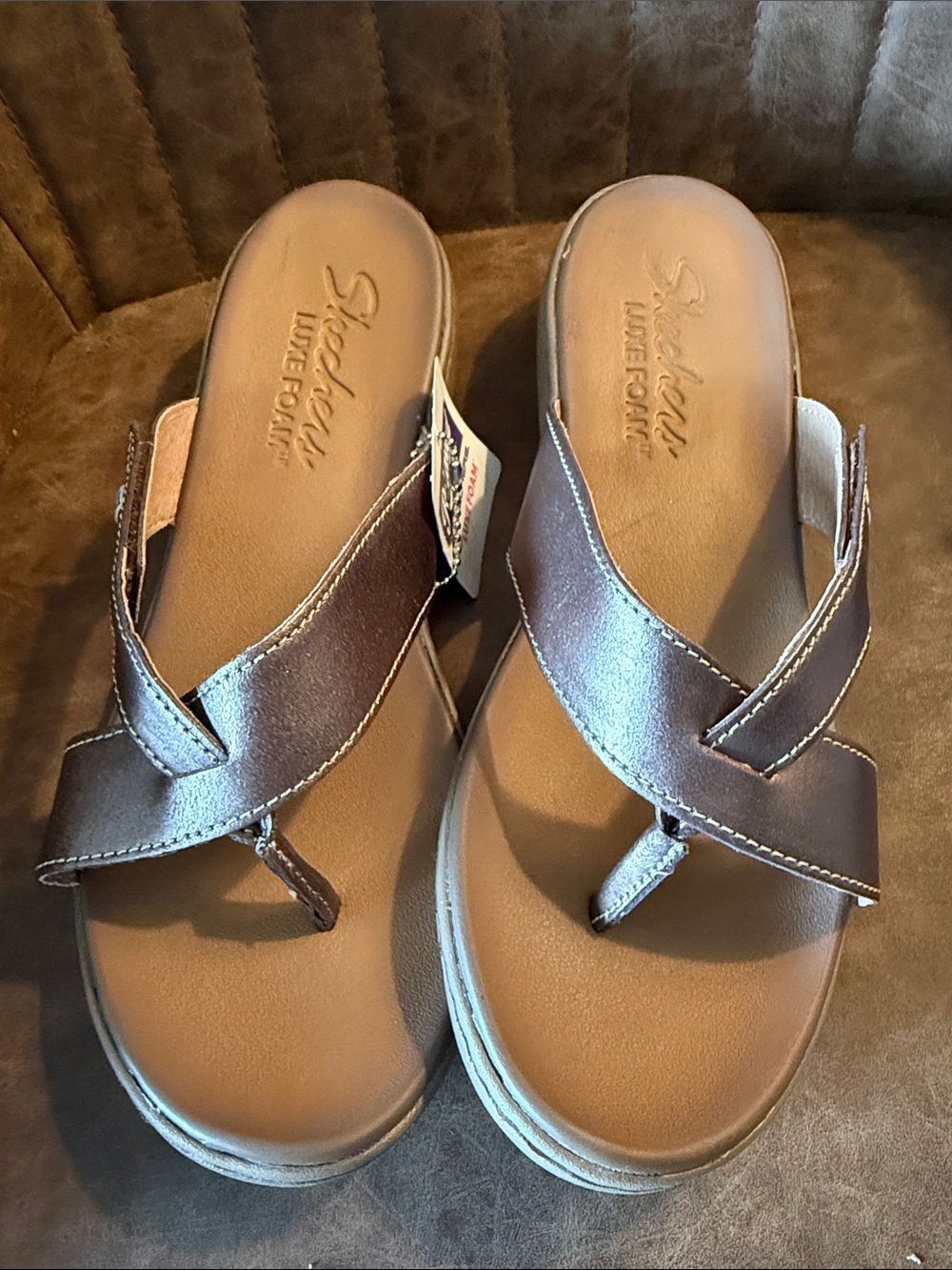 Skechers Women’s Metallic Bronze Cross-Strap Thong Sandals